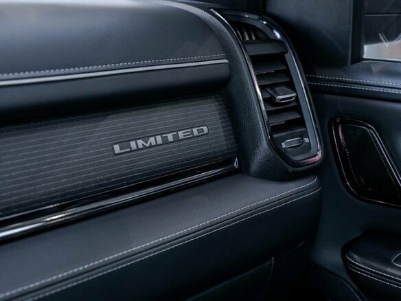 2023 Ram 1500 Crew Cab eTorque V, чёрный, 9500000 рублей - вид 30