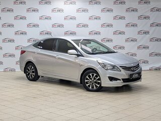 2016 Hyundai Solaris I Рестайлинг, серебристый, 749000 рублей, вид 3