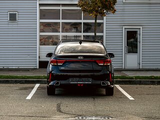 2022 Kia Rio IV Рестайлинг, чёрный, 1385000 рублей, вид 5