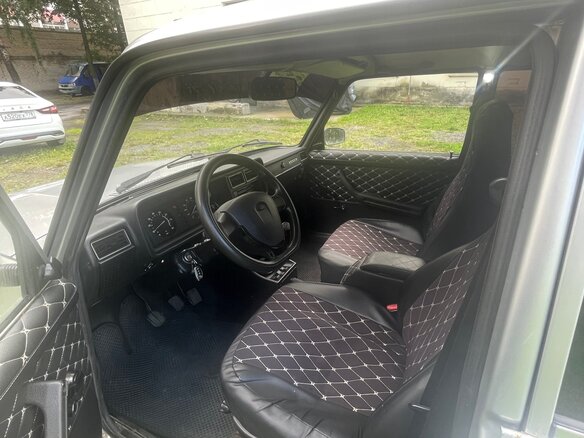 2010 Lada (ВАЗ) 2107, серебристый, 140000 рублей - вид 4