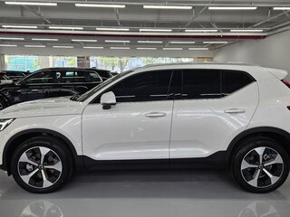 2026 Volvo XC40 I Рестайлинг, белый, 5290000 рублей, вид 3