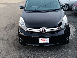 2011 Toyota ISis I Рестайлинг, чёрный, 1400000 рублей, вид 4
