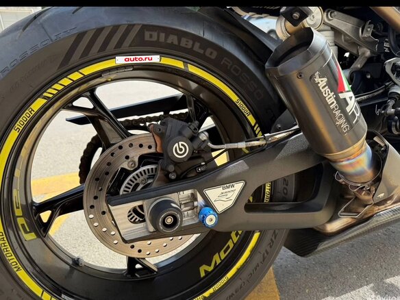 2022 BMW S 1000 R, серый, 1250000 рублей - вид 9