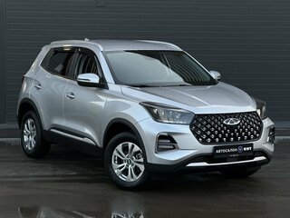 2025 Chery Tiggo 4 Pro I Рестайлинг, серебристый, 1690000 рублей, вид 3