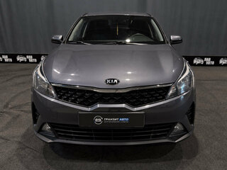 2021 Kia Rio IV Рестайлинг, серый, 1780000 рублей, вид 2