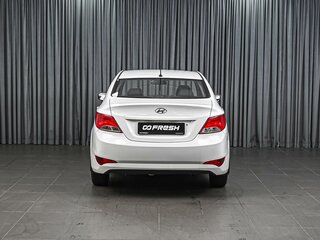 2015 Hyundai Solaris I Рестайлинг, белый, 684000 рублей, вид 4