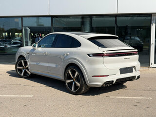 2026 Porsche Cayenne S E-Hybrid Coupé III Рестайлинг, серый, 20790000 рублей, вид 5