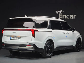 2024 Kia Carnival IV Рестайлинг, белый, 4020111 рублей, вид 3