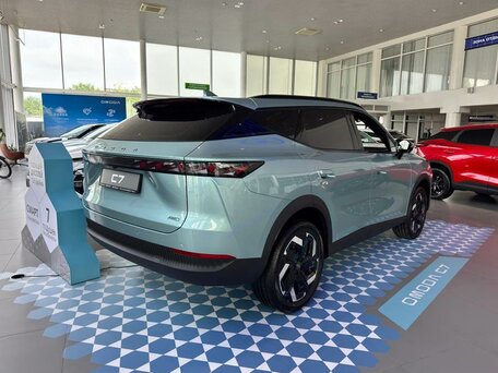 2026 Omoda C7, зелёный, 3099000 рублей, вид 5