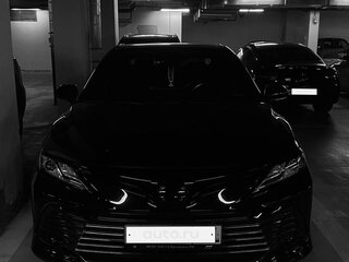 2023 Toyota Camry VIII (XV70) Рестайлинг, чёрный, 3800000 рублей, вид 3