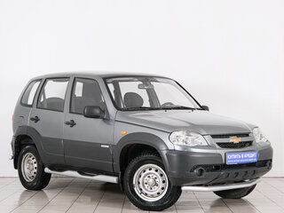 2011 Chevrolet Niva I Рестайлинг, серый, 749000 рублей, вид 1