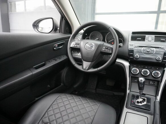 2010 Mazda 6 II (GH) Рестайлинг, белый, 905000 рублей - вид 12