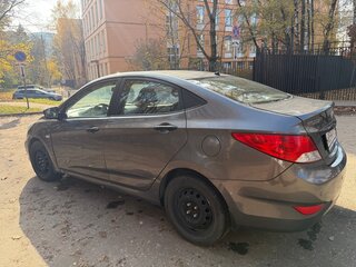 2011 Hyundai Solaris I, серый, 750000 рублей, вид 4