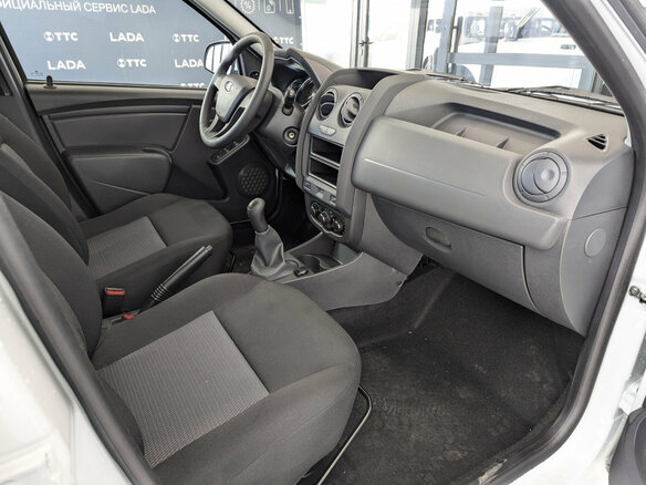 2026 Lada (ВАЗ) Largus I Рестайлинг, белый - вид 4