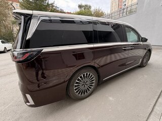 2026 Voyah Dream I Рестайлинг, чёрный, 10000000 рублей, вид 4