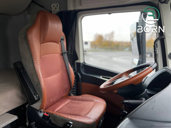 2023 Foton Auman EST A, белый, 4300000 рублей - вид 14