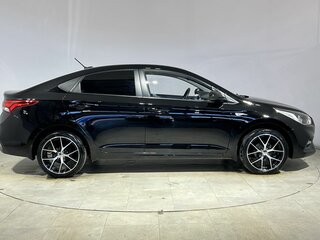 2018 Hyundai Solaris II, чёрный, 1210000 рублей, вид 5