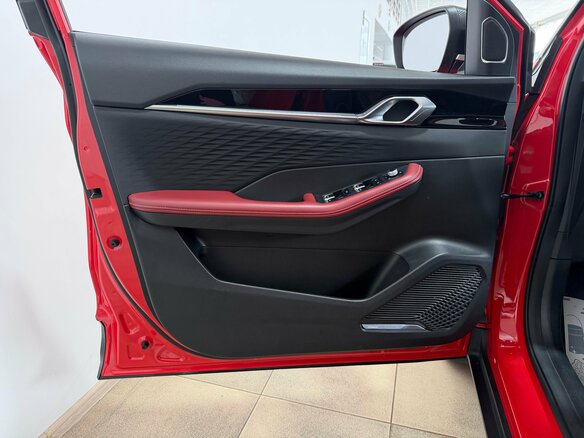 2023 Geely Coolray I Рестайлинг, красный, 2100000 рублей - вид 30