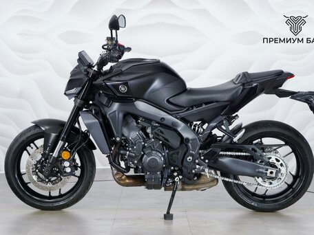 2024 Yamaha MT-09 (FZ-09), чёрный, 1227000 рублей, вид 2