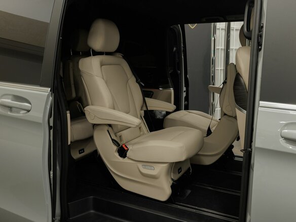 2026 Mercedes-Benz V-Класс Extra Long 300 d экстра длинный III (W447) Рестайлинг 2, серый, 14900000 рублей - вид 19