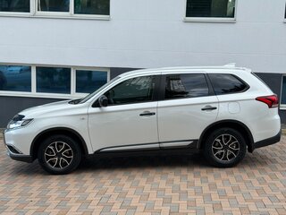 2017 Mitsubishi Outlander III Рестайлинг 2, белый, 1595000 рублей, вид 5