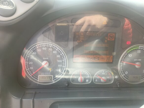 2008 Iveco Stralis, красный, 2300000 рублей - вид 19