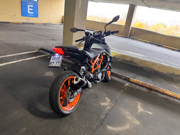 2022 KTM 390 Duke, оранжевый, 530000 рублей - вид 3