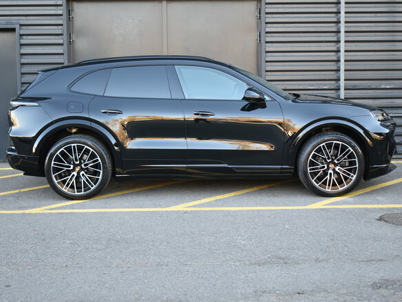 2026 Porsche Cayenne Electric IV, чёрный, 25190000 рублей - вид 5