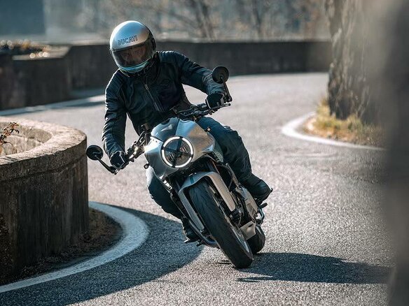 2026 Ducati Scrambler 800, серый, 2490000 рублей - вид 5