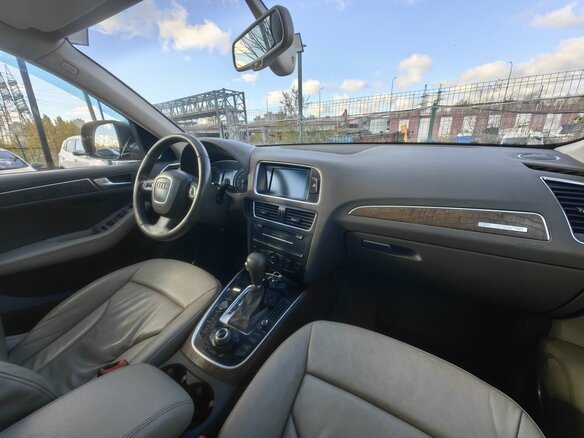 2010 Audi Q5 I (8R), чёрный, 1299000 рублей - вид 12