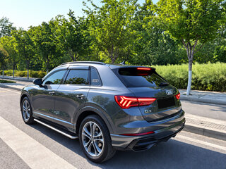 2020 Audi Q3 35 TFSI II (F3), серый, 1835000 рублей, вид 3
