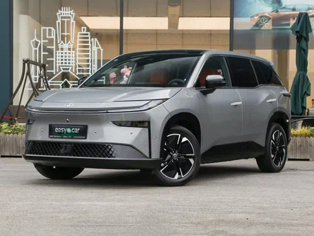 2026 Toyota bZ3X 58.3 kWh, серебристый, 3178000 рублей, вид 2