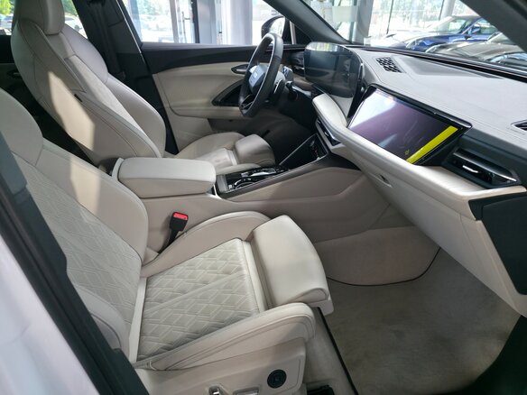 2026 Audi Q5 L III (GU), белый - вид 14