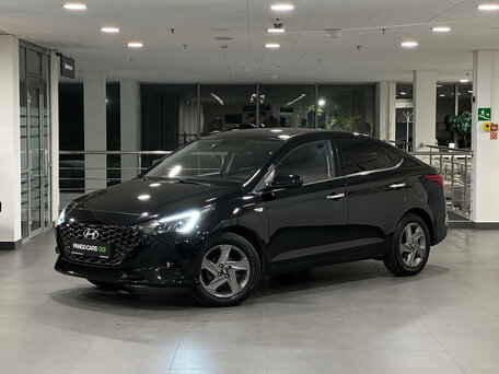 2020 Hyundai Solaris II Рестайлинг, чёрный, 1680000 рублей, вид 1