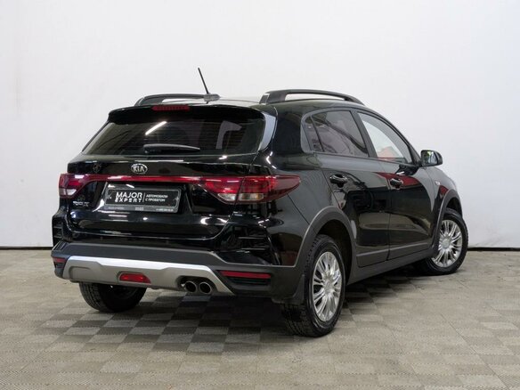 2021 Kia Rio X IV Рестайлинг, чёрный, 1895000 рублей - вид 4