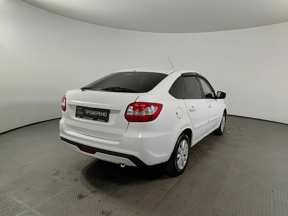 2018 Lada (ВАЗ) Granta I Рестайлинг, белый - вид 4