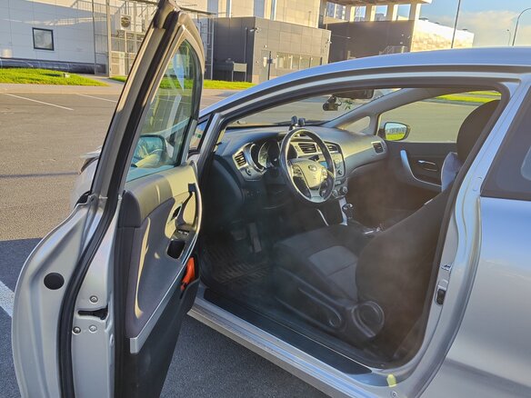 2013 Kia Ceed II, серебристый, 930000 рублей - вид 15