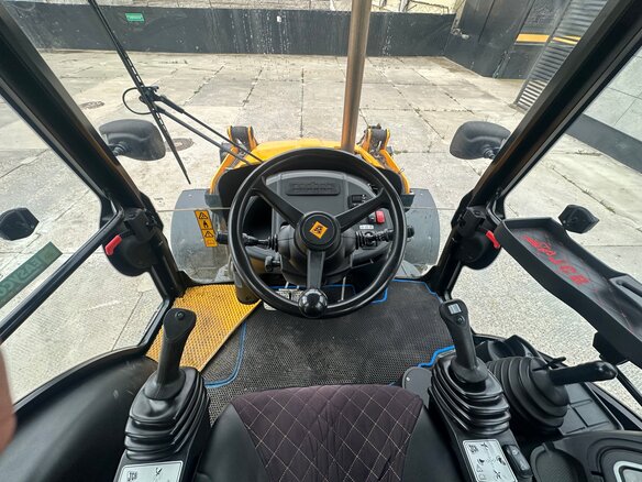 2022 JCB 3CX, жёлтый, 11400000 рублей - вид 9