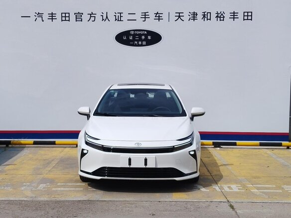 2026 Toyota Corolla XII (E210) Рестайлинг 2, белый, 2150002 рублей - вид 4