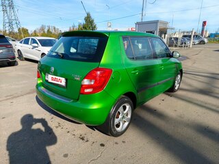 2010 Skoda Fabia II Рестайлинг, зелёный, 699000 рублей, вид 5