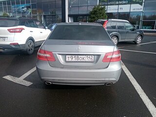 2010 Mercedes-Benz E-Класс 200 5G-Tronic IV (W212, S212, C207), серебристый, 1349000 рублей, вид 2