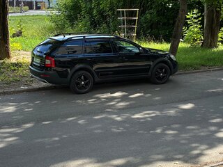 2010 Skoda Octavia Scout II (A5) Рестайлинг, чёрный, 850000 рублей, вид 5