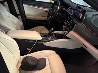 2020 BMW 5 серии 530d xDrive VII (G30/G31/G38) Рестайлинг, серый, 6500000 рублей, вид 3