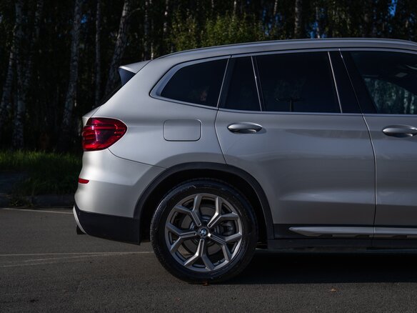2019 BMW X3 30i xDrive III (G01), серый - вид 7