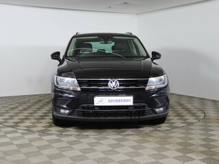 2018 Volkswagen Tiguan II, чёрный, 1899990 рублей, вид 2