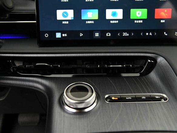 2026 Geely Galaxy E5 68.39 kWh, белый, 4185003 рублей - вид 20