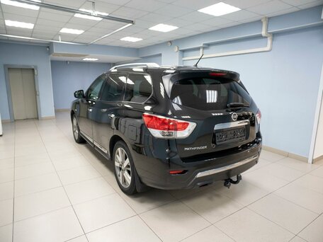 2014 Nissan Pathfinder IV, чёрный, 1899000 рублей, вид 5