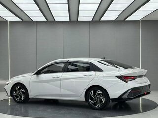 2023 Hyundai Elantra VII (CN7), белый, 1365000 рублей, вид 4