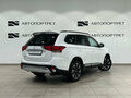 2022 Mitsubishi Outlander III Рестайлинг 3, белый, 2369000 рублей - вид 4