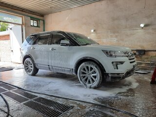 2019 Ford Explorer V Рестайлинг 2, белый, 3200000 рублей, вид 4